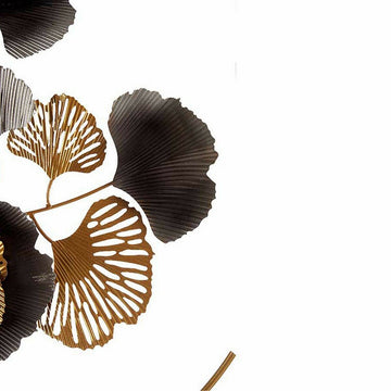 Blomster Wandbild aus Metall in Gold und Kupfer. Dekorative Wandkunst mit floralem Design.