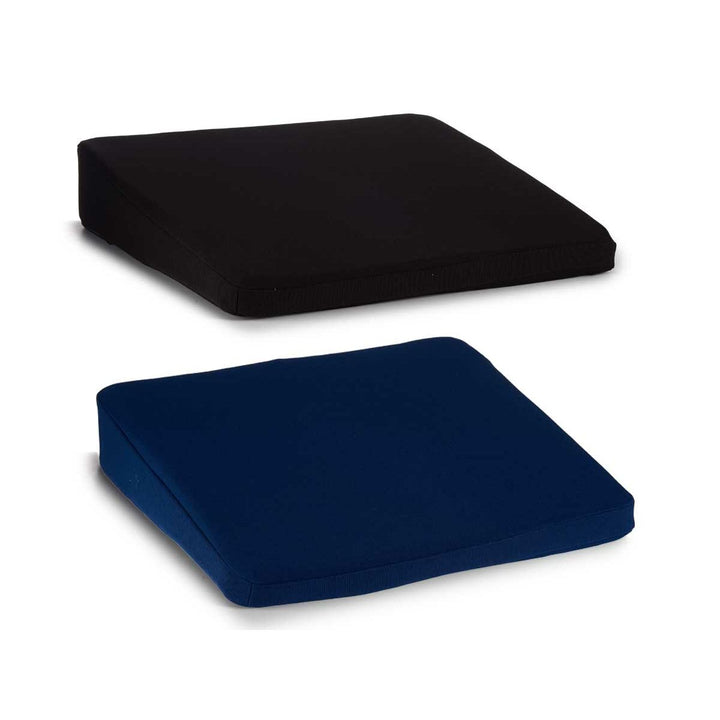 Schwarzes und blaues Stuhl-Kissen aus Schaum für bequemes Sitzen.