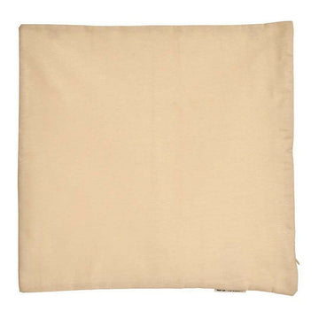 Quadratischer Kissenbezug in Creme Beige. Weicher Stoff für mehr Komfort.