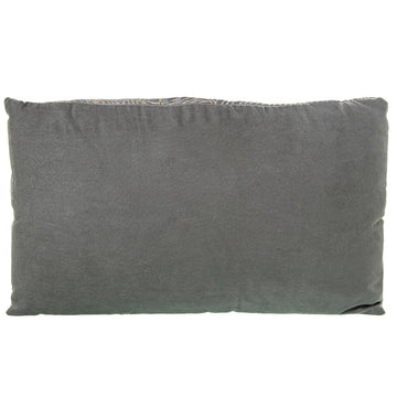 Graues Kissen Alexandra House Living (50x30 cm). Beige Akzent am Rand.