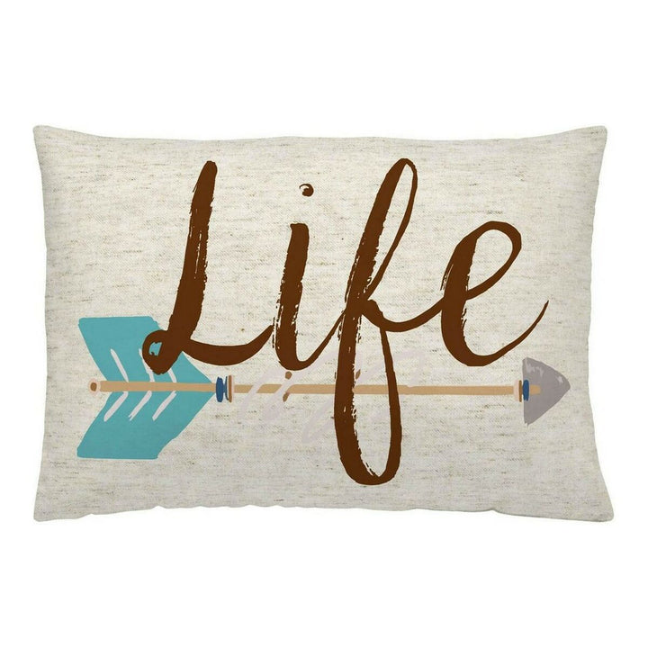 Beiger Kissenbezug mit 'Life' Schriftzug und Pfeil. Naturals Kissen für Wohnkultur.