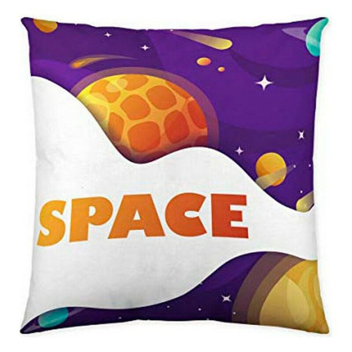 Kissenbezug Naturals Space Exploring mit Planeten und dem Wort SPACE in Orange.