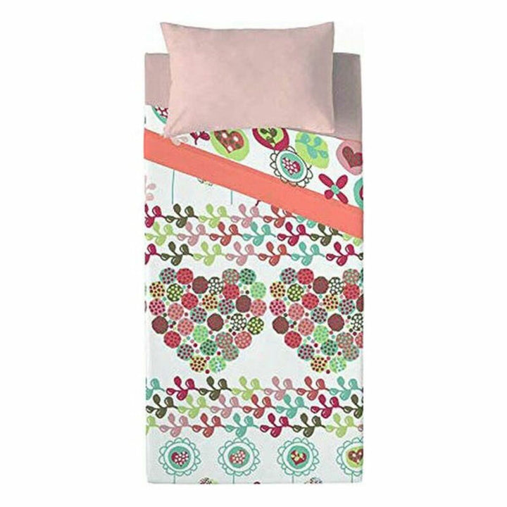 Bettwäsche-Set mit Blumen- und Herzmuster. Einzelmatratze mit rosa Kissenbezug.