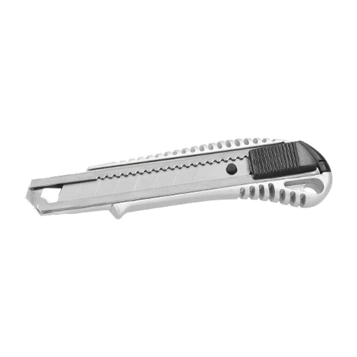 Silberner Ferrestock Cutter 18 mm mit scharfer Klinge und geriffeltem Griff.