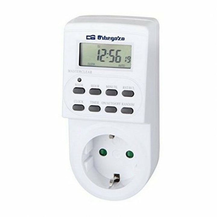Weiße Orbegozo Zeitschaltuhr 16275 mit digitaler Anzeige und Eurostecker für die automatische Steuerung.