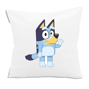 Weißes 3D Kissen mit Bluey Motiv. Quadratisches Kissen mit hellblauem Hunde-Cartoon.