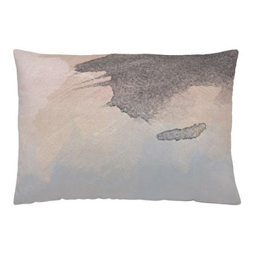 Naturals Kissenbezug mit abstraktem Aquarellmuster in neutralen Farben, 50x30 cm.