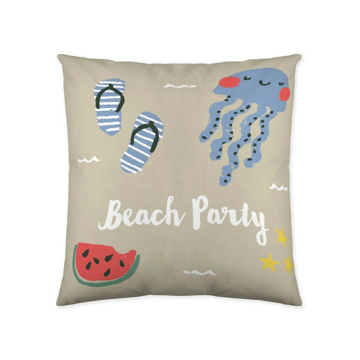 Kissenbezug Popcorn mit Strandparty-Motiv: Sandfarben, Flip-Flops, Qualle und Wassermelone.