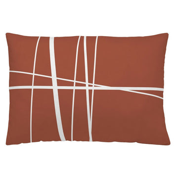 Naturals Memphis Kissenbezug in Erdtönen mit abstrakten, weißen Linien.