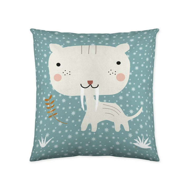 Blauer Kissenbezug mit Säbelzahntiger Illustration für Kinderzimmer Deko.