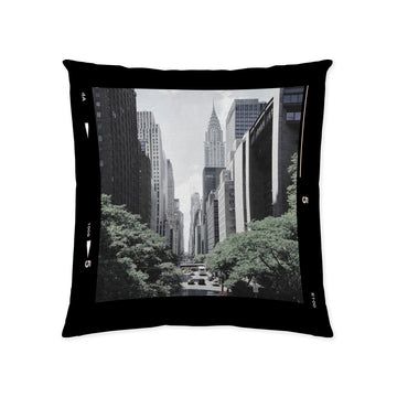 Naturals DOWNTOWN Kissenbezug 50x50cm mit New York Stadtmotiv. Dekorative Kissenhülle.
