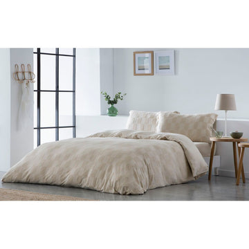 Beige Naturals ELBA Bettdeckenbezug (240x220 cm) mit subtilem Muster und Kissenbezügen.