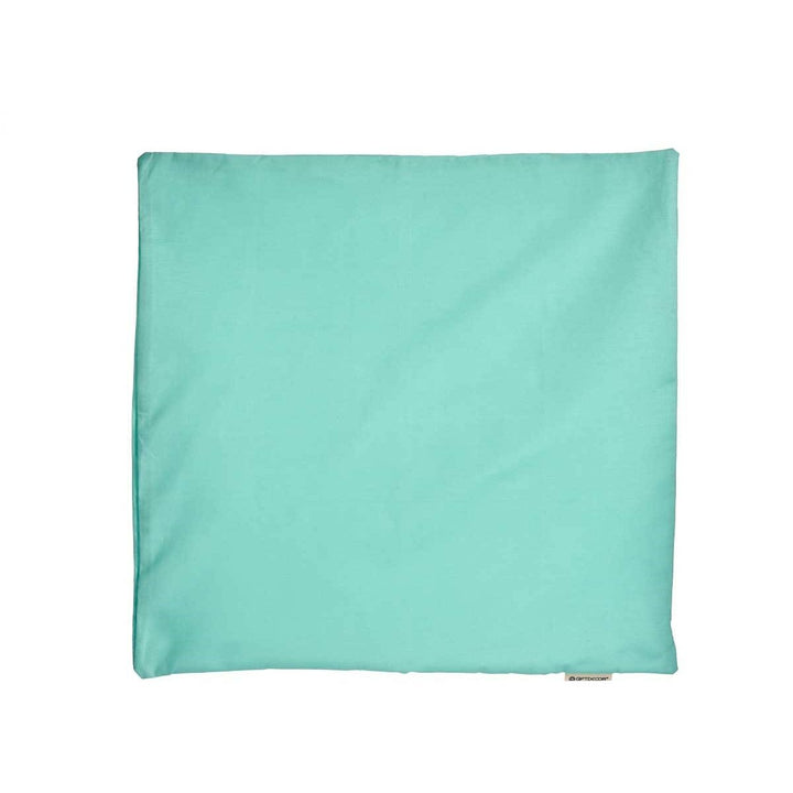 Türkiser Kissenbezug, quadratisch und glatt. Schöne Farbe und tolles Design.