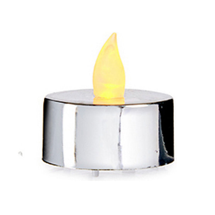 Silberfarbene Kerze mit gelbem Licht, 4x4x3,7 cm - homely Family Shop