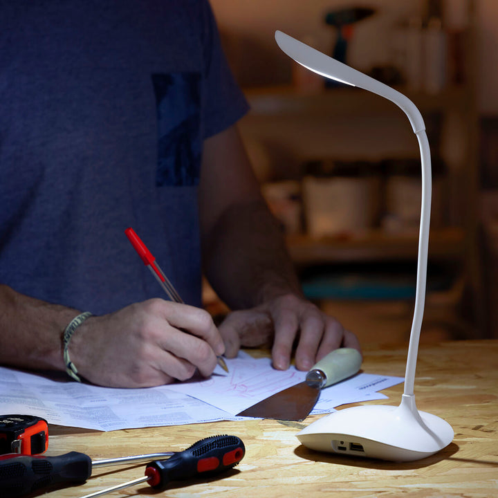 Weiße LED Tischlampe Lum2Go beleuchtet Werkbank - homely Family Shop