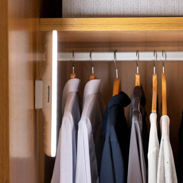 Magnetische LED Lampe im Schrank für Kleidung - Homely Family Shop